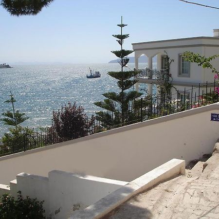 Marina View Residence Gulluk Exteriör bild