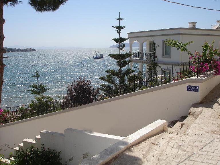 Marina View Residence Gulluk Exteriör bild